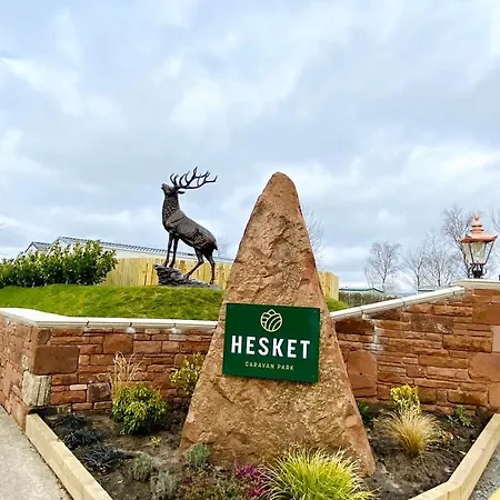 Number 41 Hesket - Hot Tub And Pet Friendly 4 Pm Check In No Commercial Vans Allowed Campsite