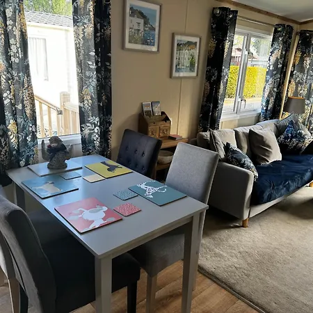 A & C Plot 41 - Hot Tub - 1 Double Bedroom- 1 Twin 2 Bathrooms 4 Pm Check In No Commercial Vans - Plot 41 Check In 4 Pm 41 Pet Friendly